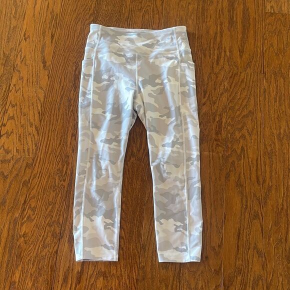 White  camo leggings - Picture 2 of 4